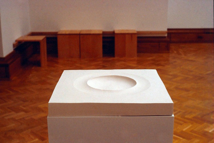 ‘Bowl’, 1999-2004 clay, wood, paint, 55cm x 30.5cm x 30.5cm and ‘Seats’ 1999,