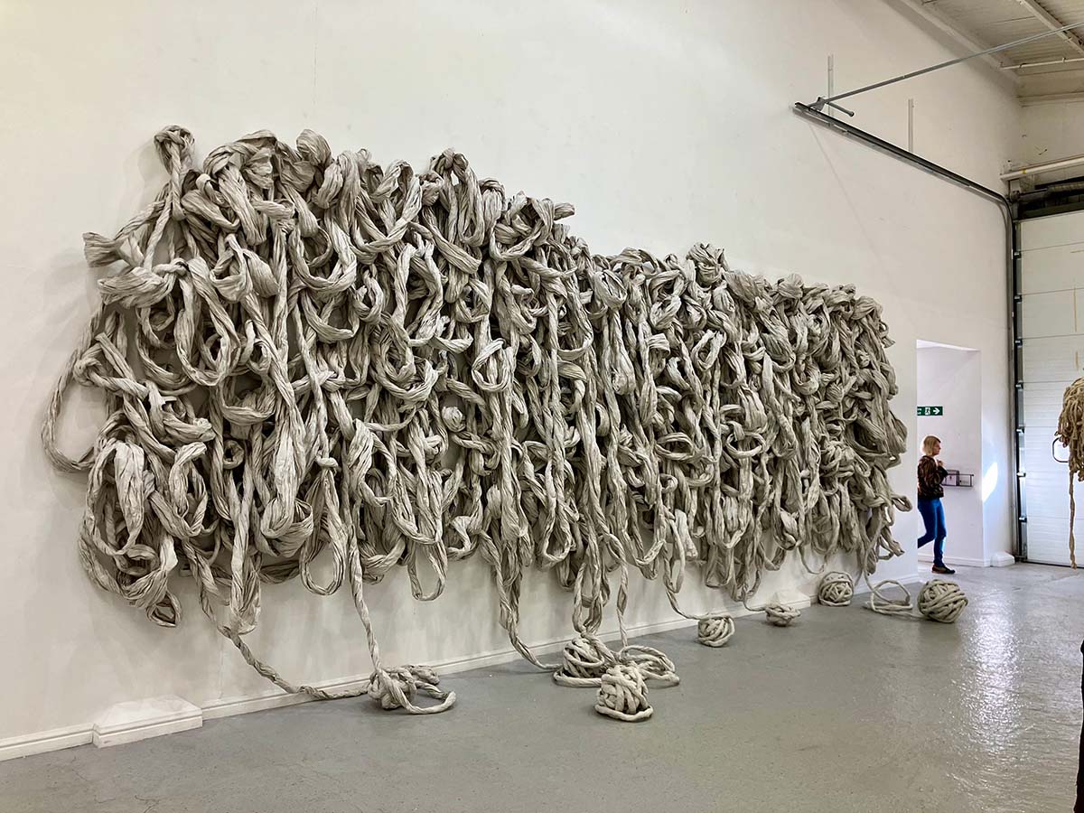 Twist_Antimonumental_1